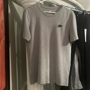 Men’s small Nike Tshirt